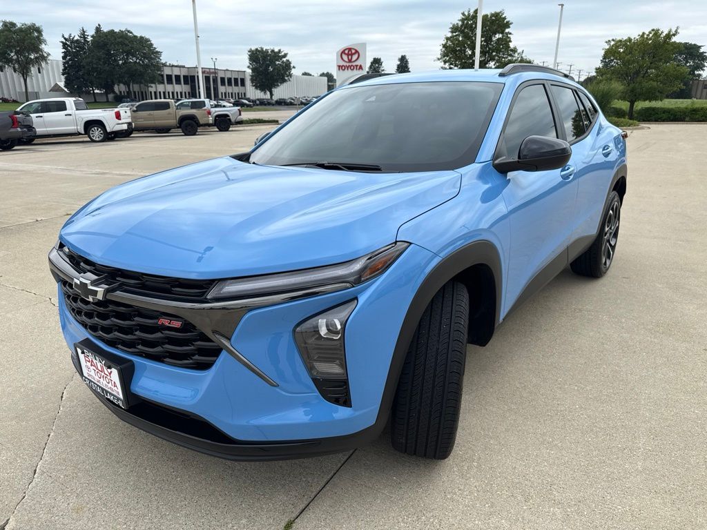 Used 2024 Chevrolet Trax SUV