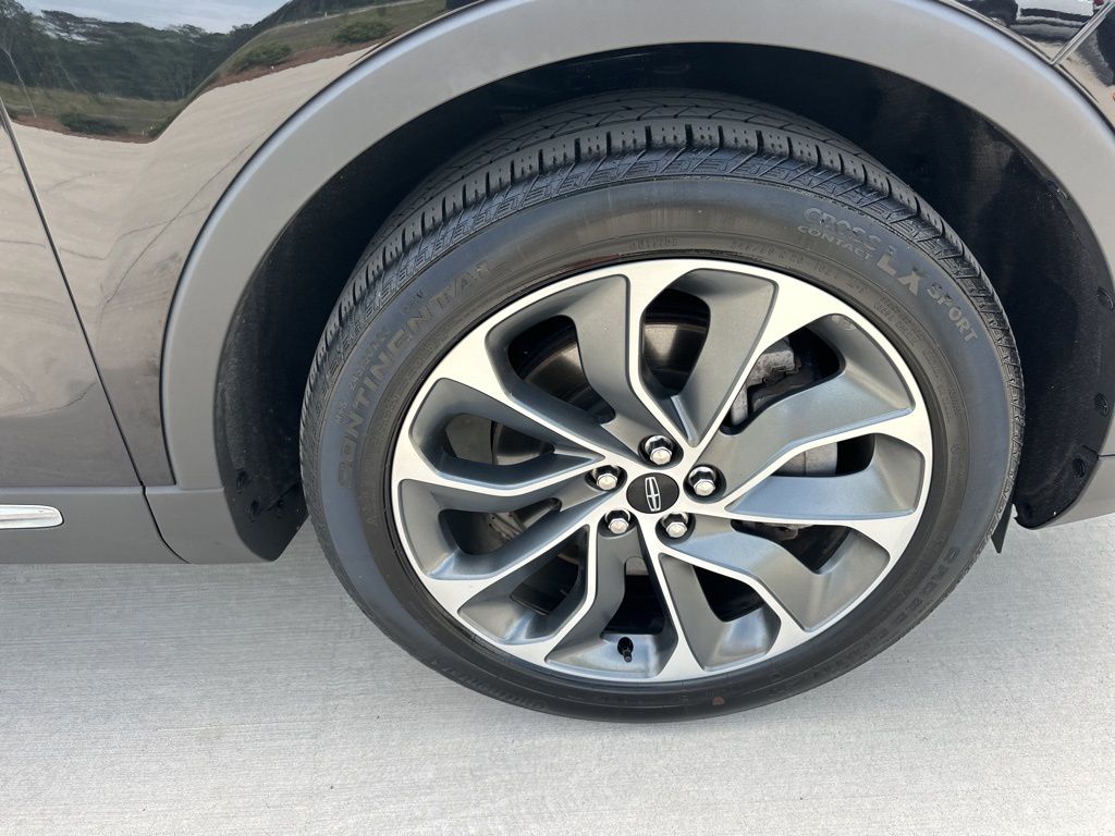 2022 Infinite Black Metallic Clearcoat Lincoln Nautilus Reserve AWD SUV