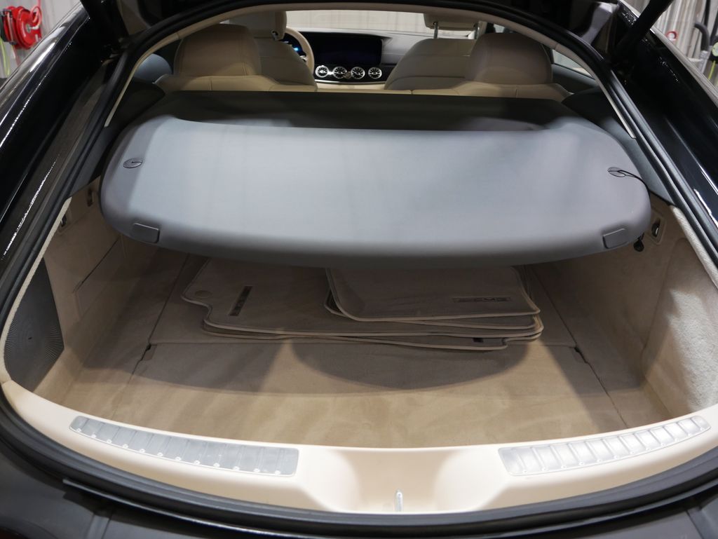 Thumbnail: 2022 Mercedes-Benz AMG GT - 26