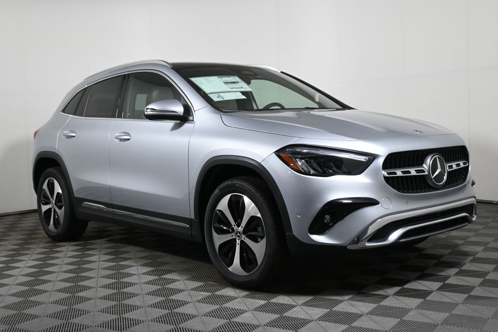 Thumbnail: 2026 Mercedes-Benz GLA - 8