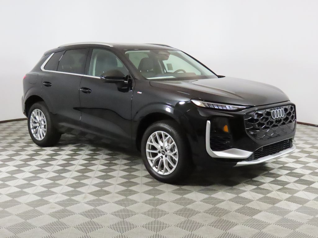 Thumbnail: 2026 Audi Q3 - 7