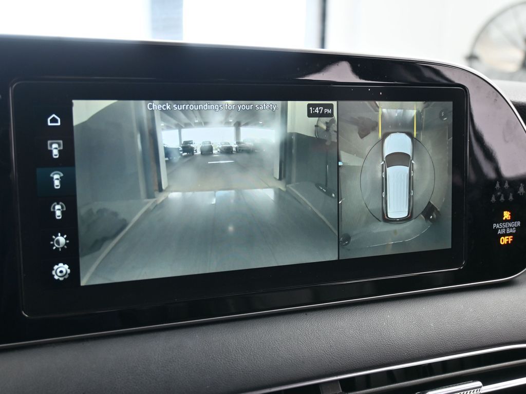 Used 2021 Hyper White Hyundai Limited image 27