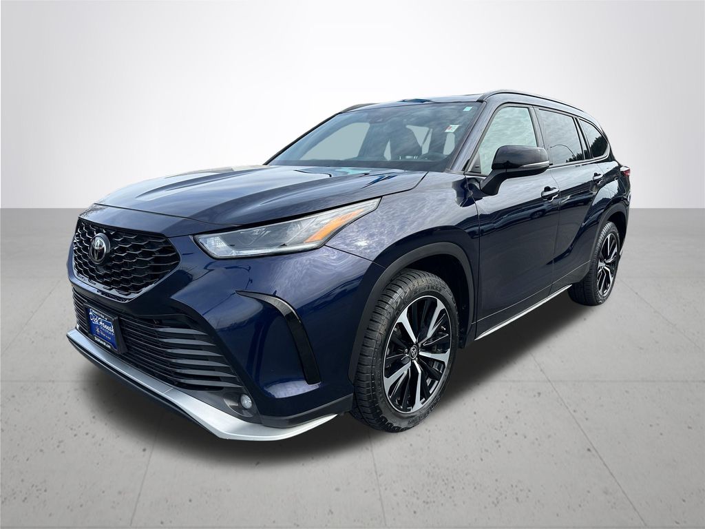 2022 Toyota Highlander XSE