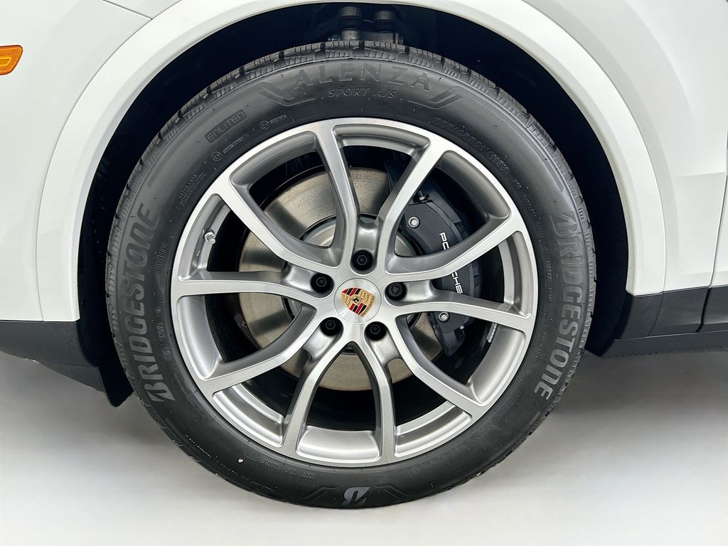Thumbnail: 2026 Porsche Cayenne - 31