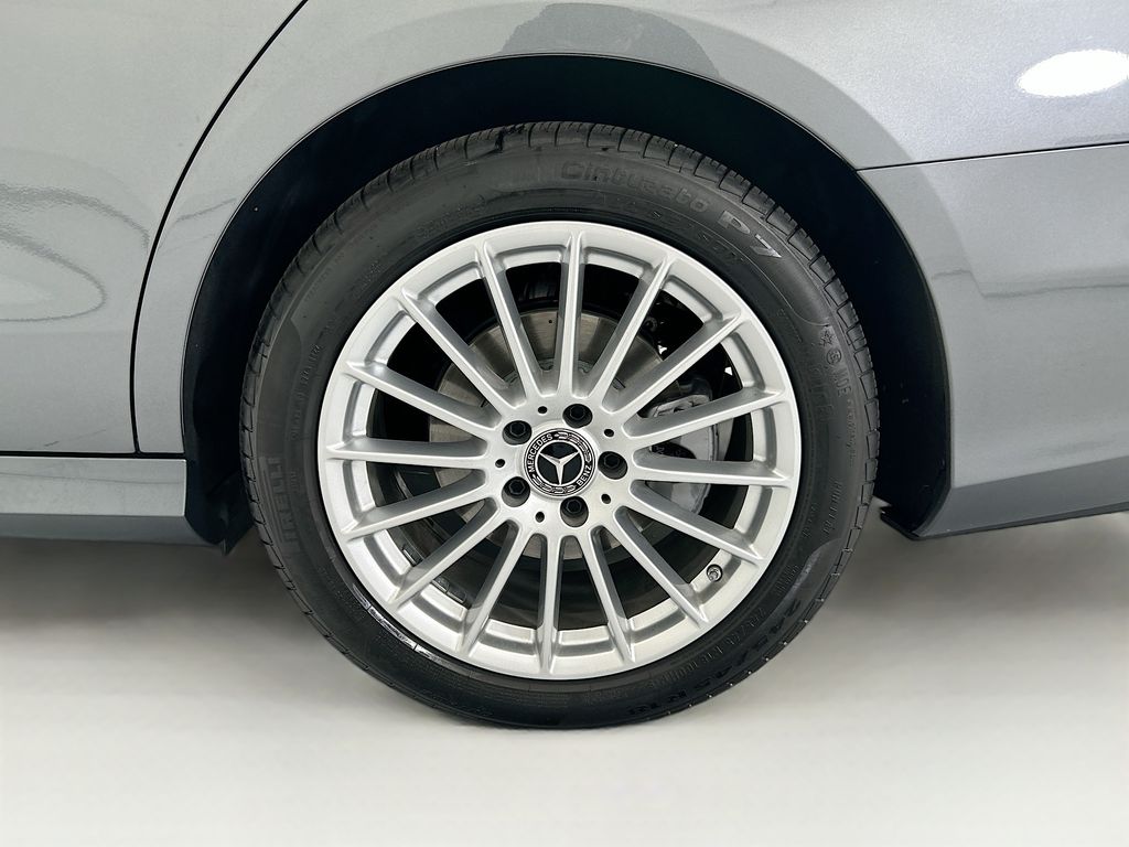 Thumbnail: 2023 Mercedes-Benz E-Class - 30