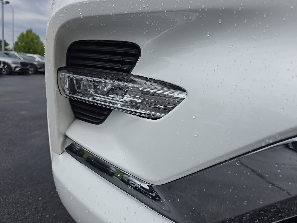 Thumbnail: 2018 INFINITI QX80 - 13