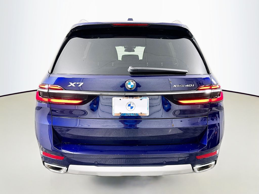 Thumbnail: 2026 BMW X7 - 6