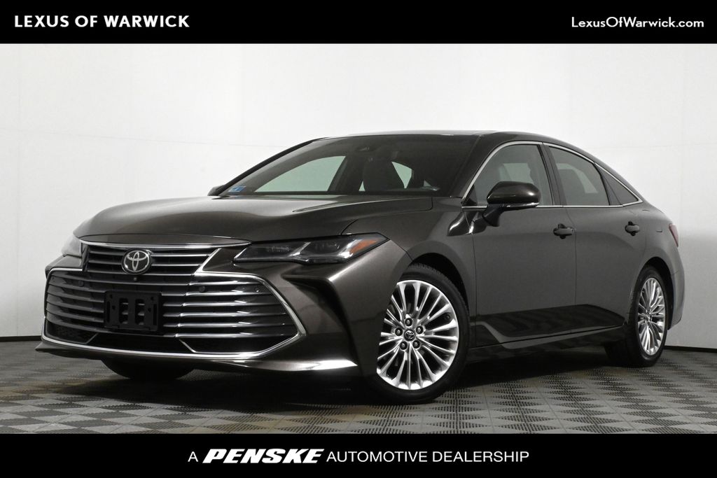 2019 Toyota Avalon Limited -
                Warwick, RI