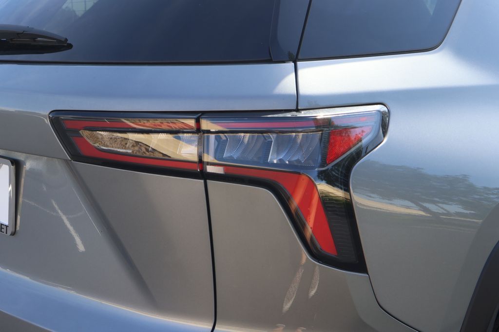 Thumbnail: 2027 Chevrolet Equinox - 7