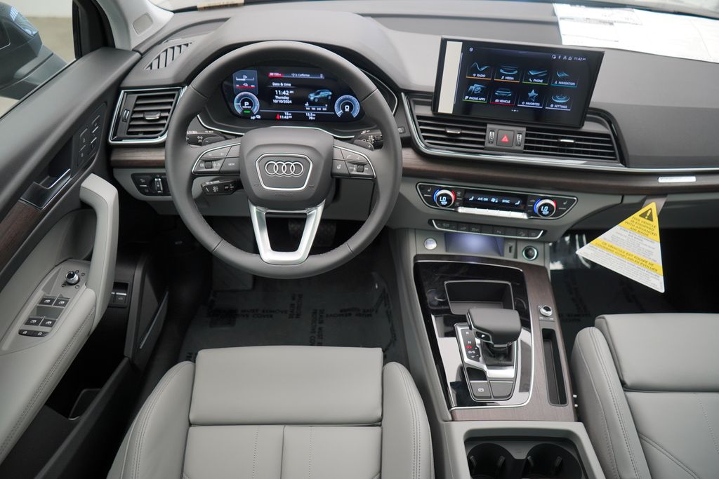 2024 Audi Q5 e  12