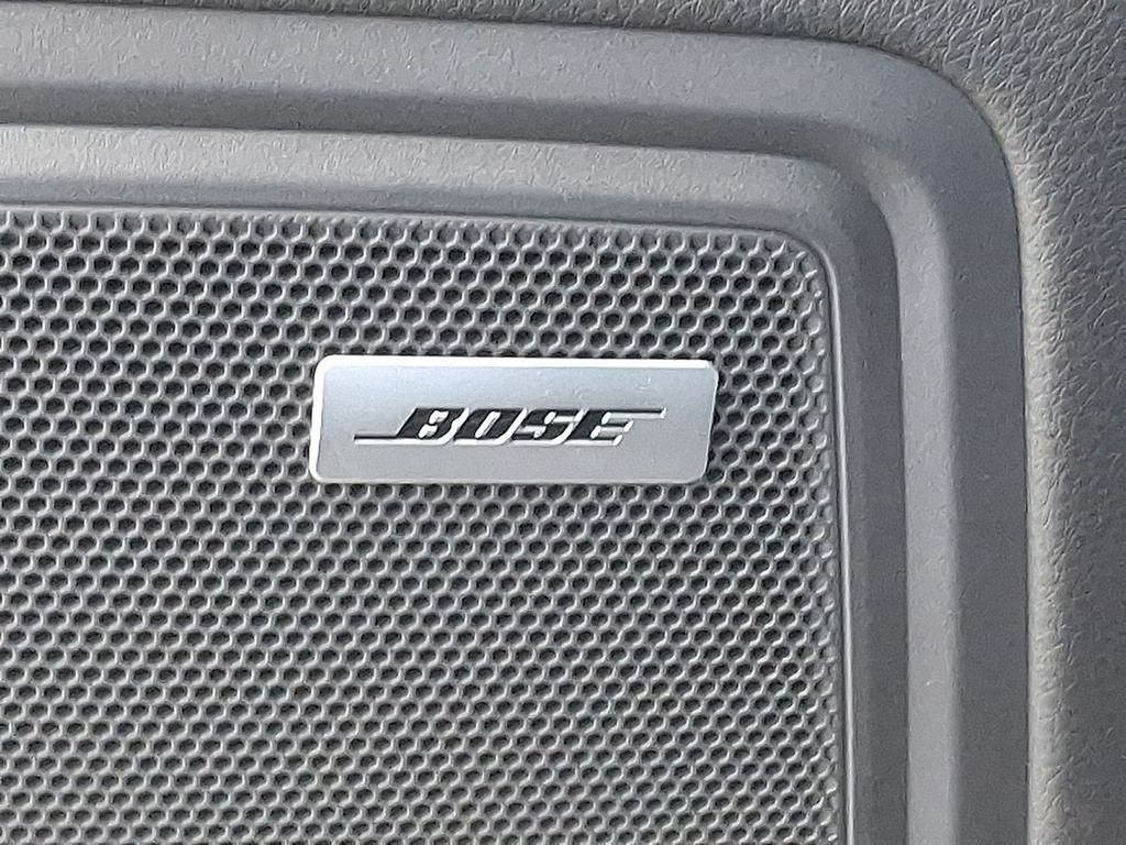 Thumbnail: 2026 Porsche Macan - 25