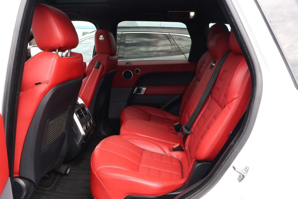 Thumbnail: 2017 Land Rover Range Rover Sport - 31