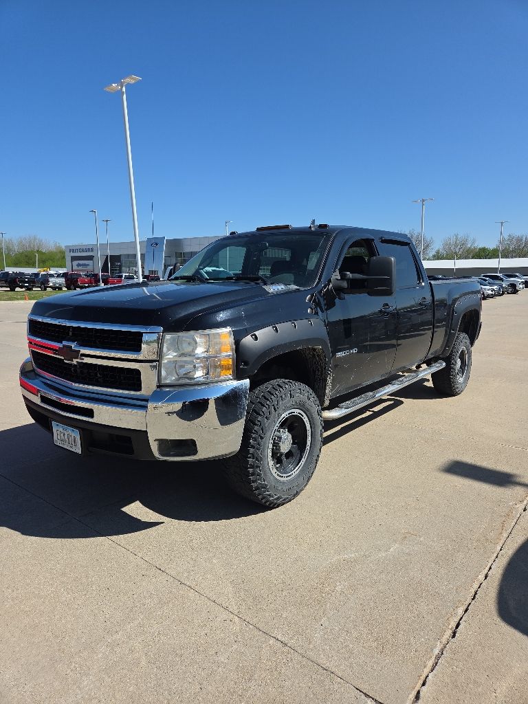 2008 Chevrolet Silverado 2500HD LTZ Crew Cab 4WD