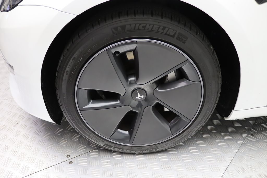 Thumbnail: 2023 Tesla Model 3 - 4