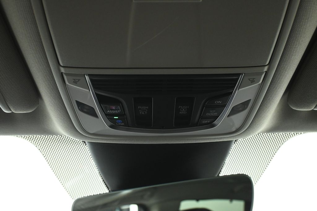 Thumbnail: 2024 Acura MDX - 22