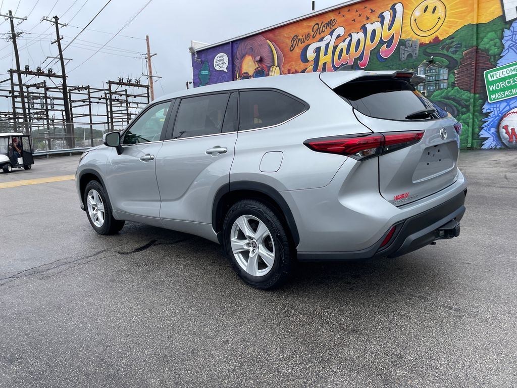 Used 2023 Toyota Highlander SUV