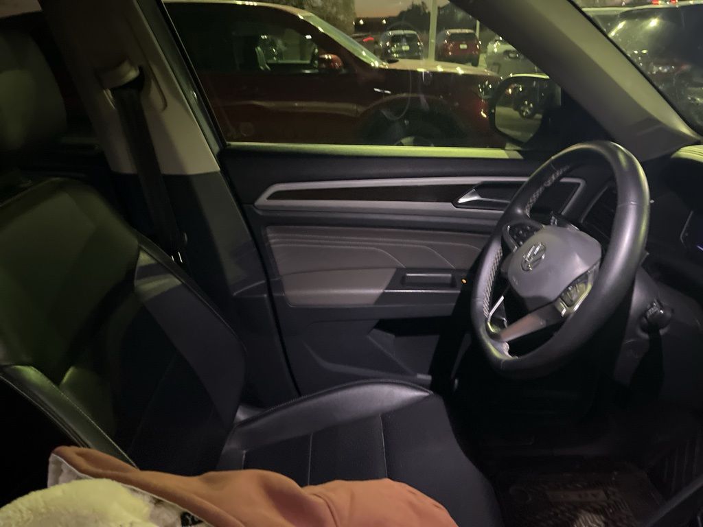 2022 Volkswagen Atlas SE 4
