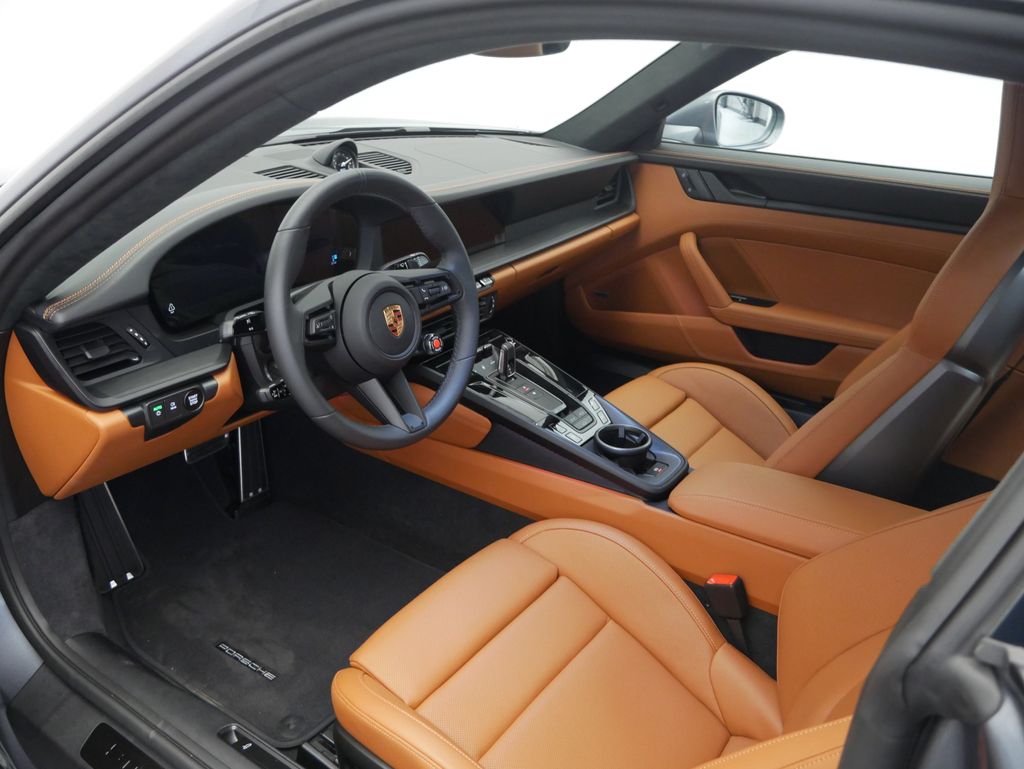 Thumbnail: 2026 Porsche 911 - 4