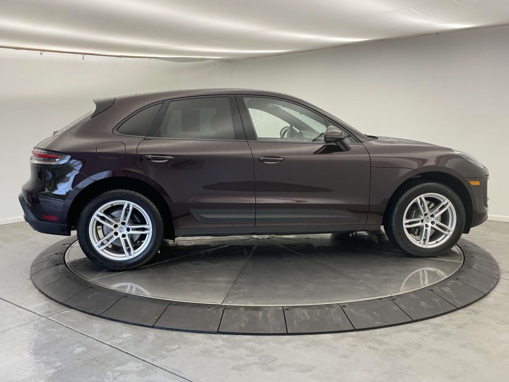 2023 Porsche Macan Base - 7