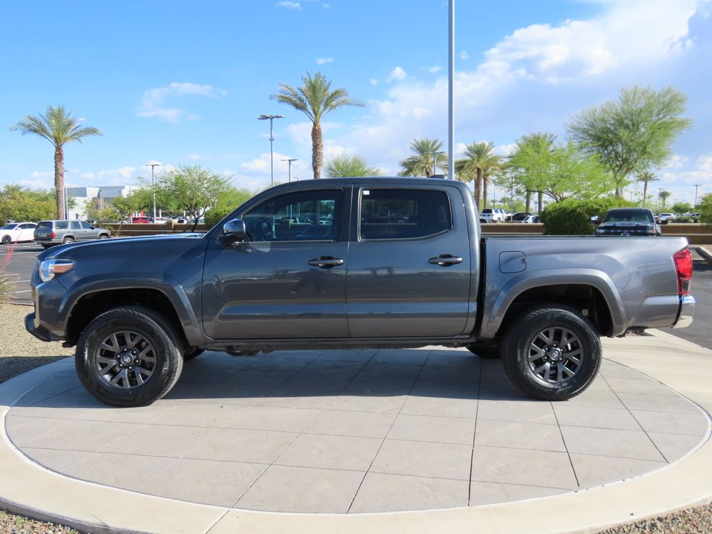 2020 Toyota Tacoma SR5 8