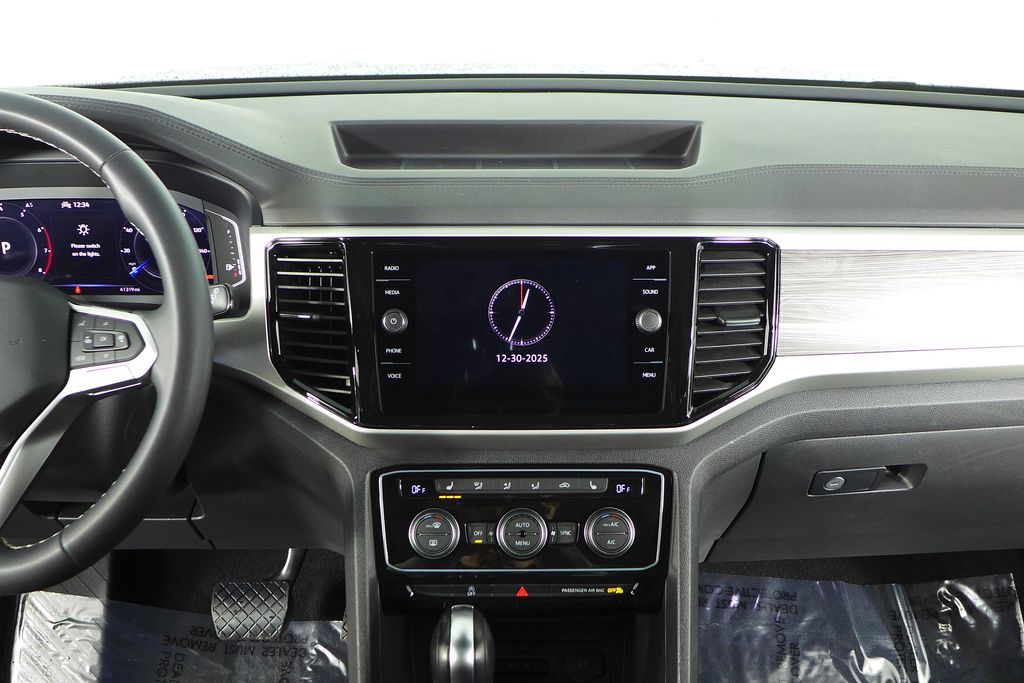 Thumbnail: 2023 Volkswagen Atlas - 26