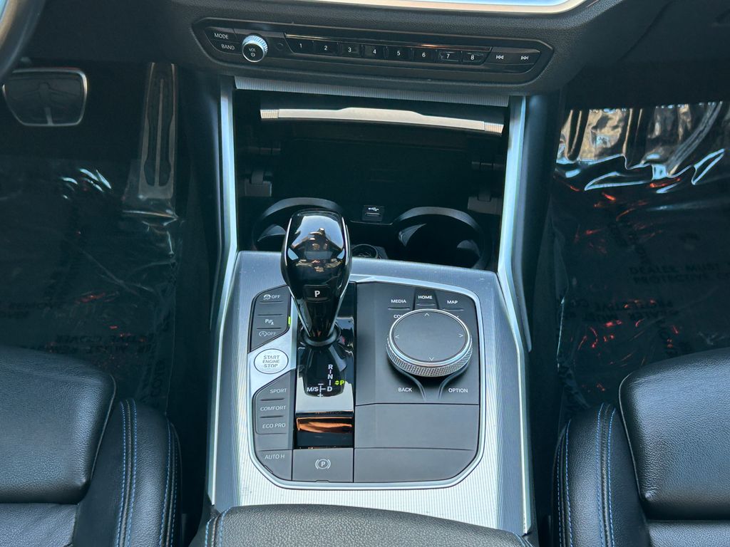 Thumbnail: 2021 BMW 3 Series - 26