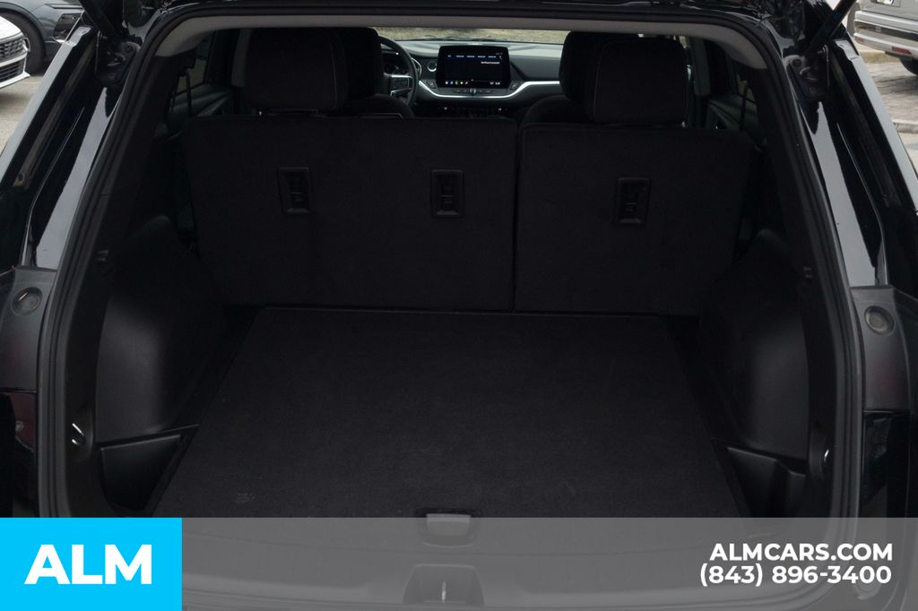 Used 2025 Black Chevrolet LT image 8