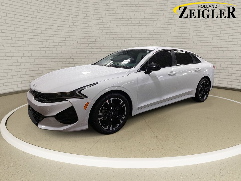 Glacial White Pearl 2024 Kia K5 GT-Line FWD Sedan Front-Wheel Drive 8-Speed Automatic