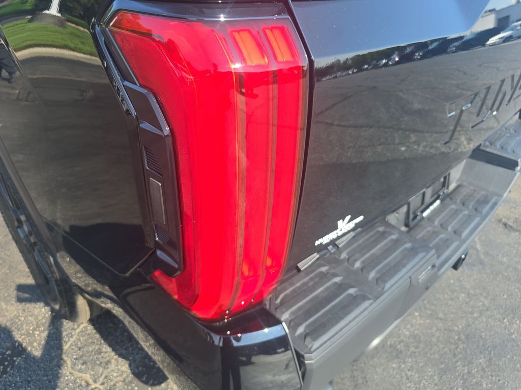 2026 Toyota Tundra Limited - Photo 35
