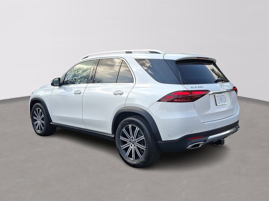 Thumbnail: 2026 Mercedes-Benz GLE - 4