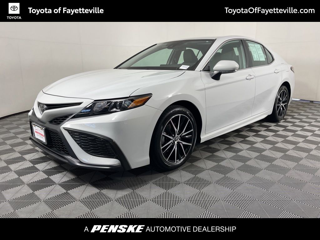 2023 Toyota Camry SE -
                  Fayetteville, AR