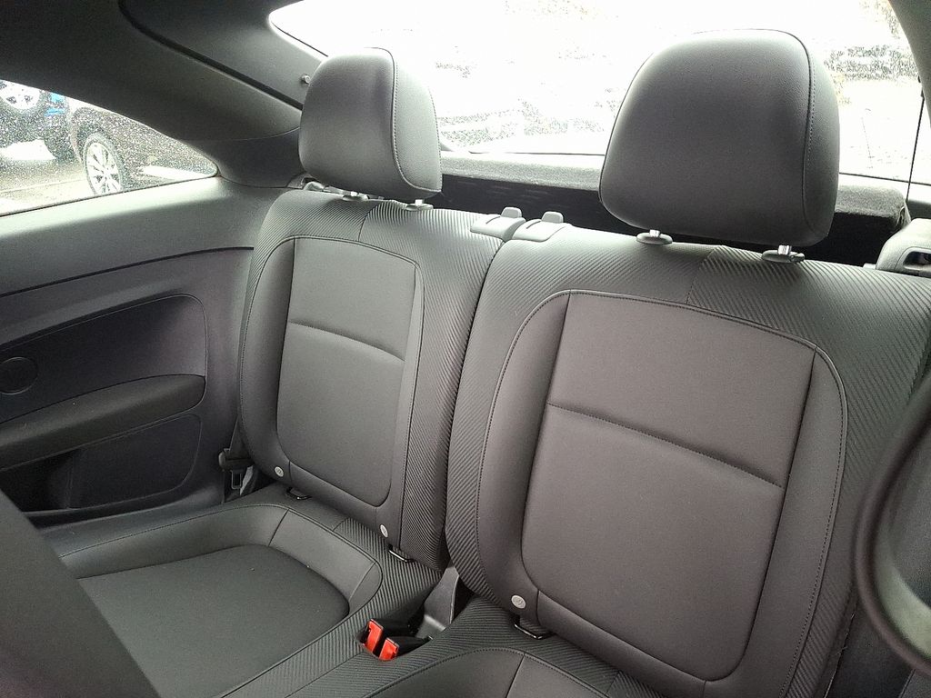 Thumbnail: 2018 Volkswagen Beetle - 10