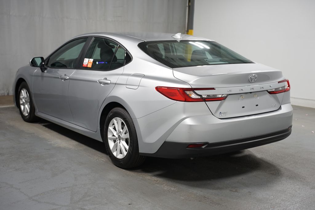 2025 Toyota Camry LE 6