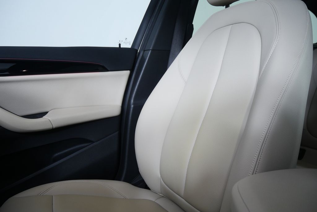 Thumbnail: 2021 BMW X1 - 25