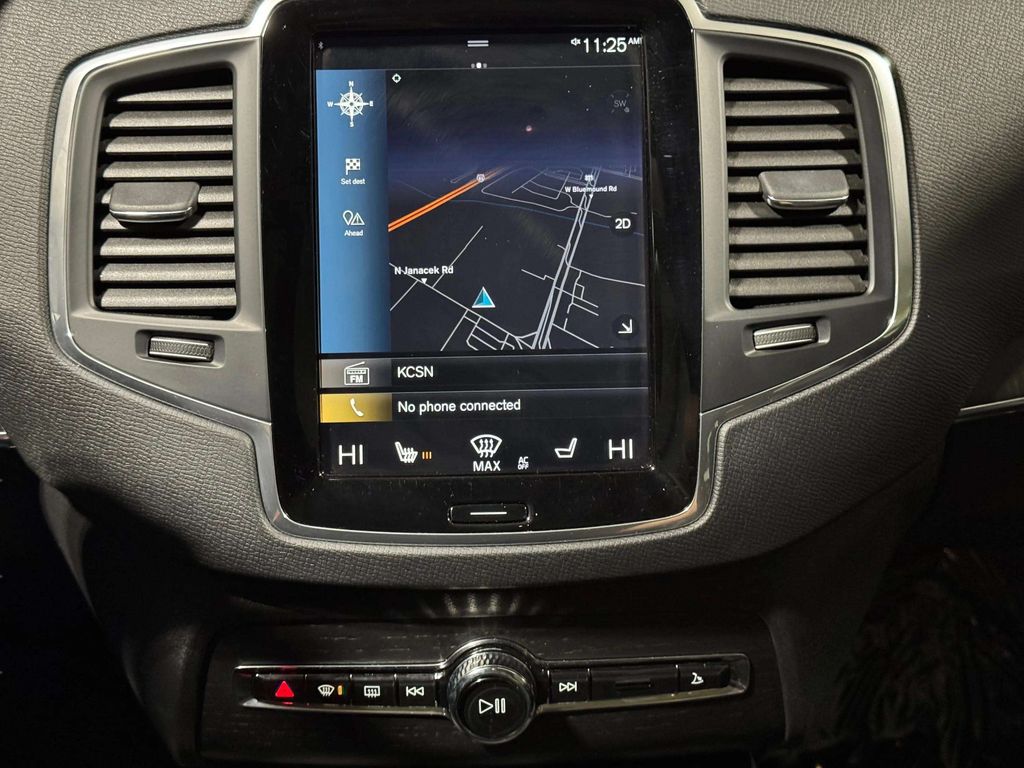 Used 2020 Osmium Gray Metallic Volvo T6 Momentum image 6