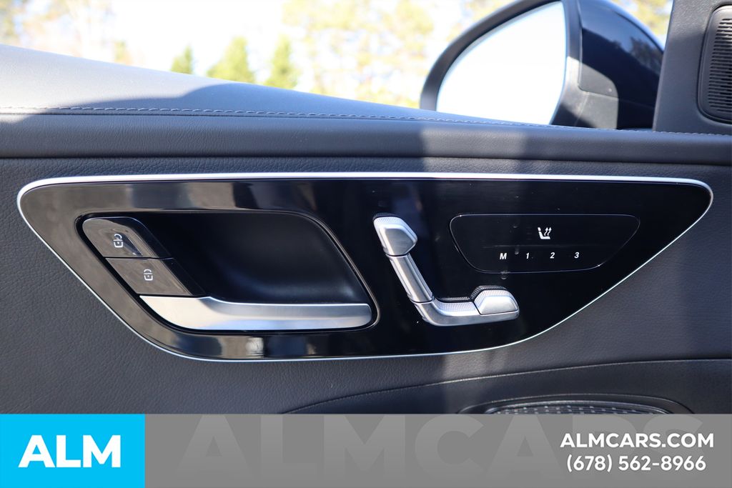 Used 2024  Mercedes-Benz C 300 image 15