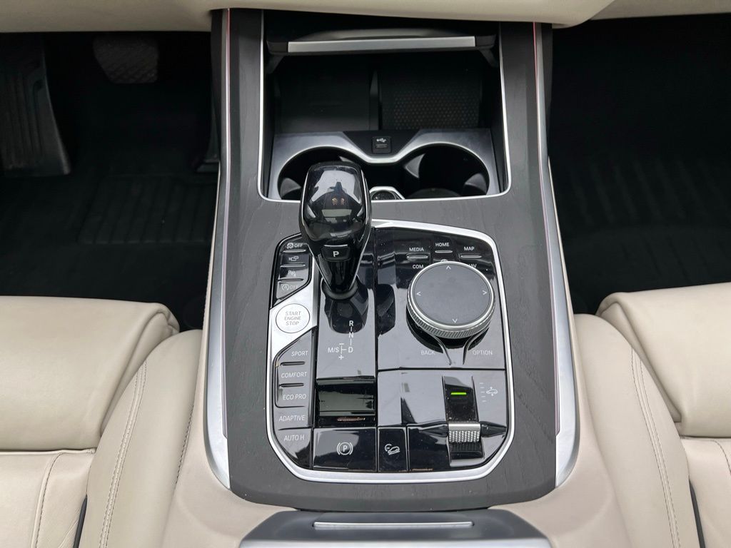 Thumbnail: 2020 BMW X7 - 13