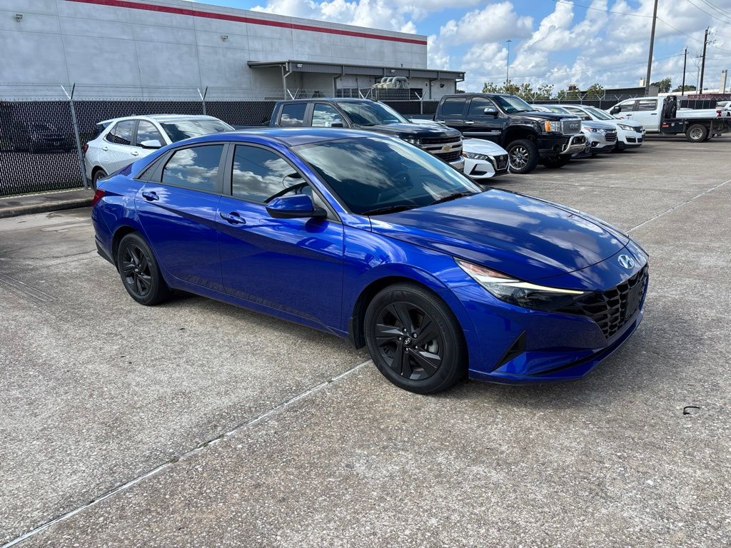 2023 Hyundai Elantra SEL Blue at Community Toyota