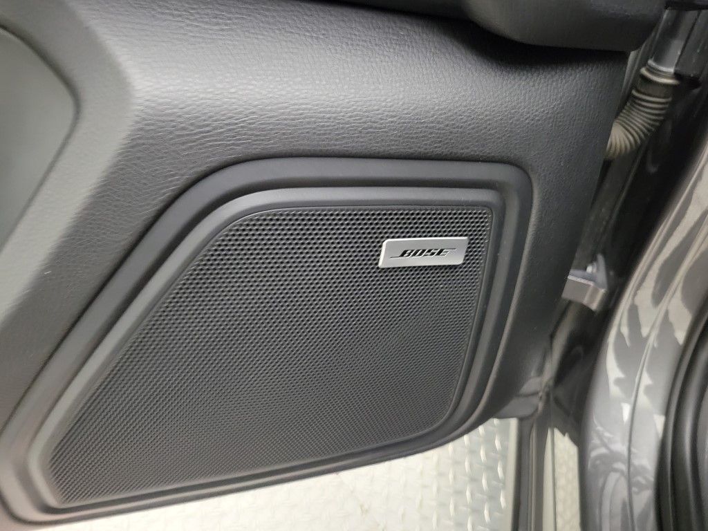 Thumbnail: 2015 Porsche Macan - 29