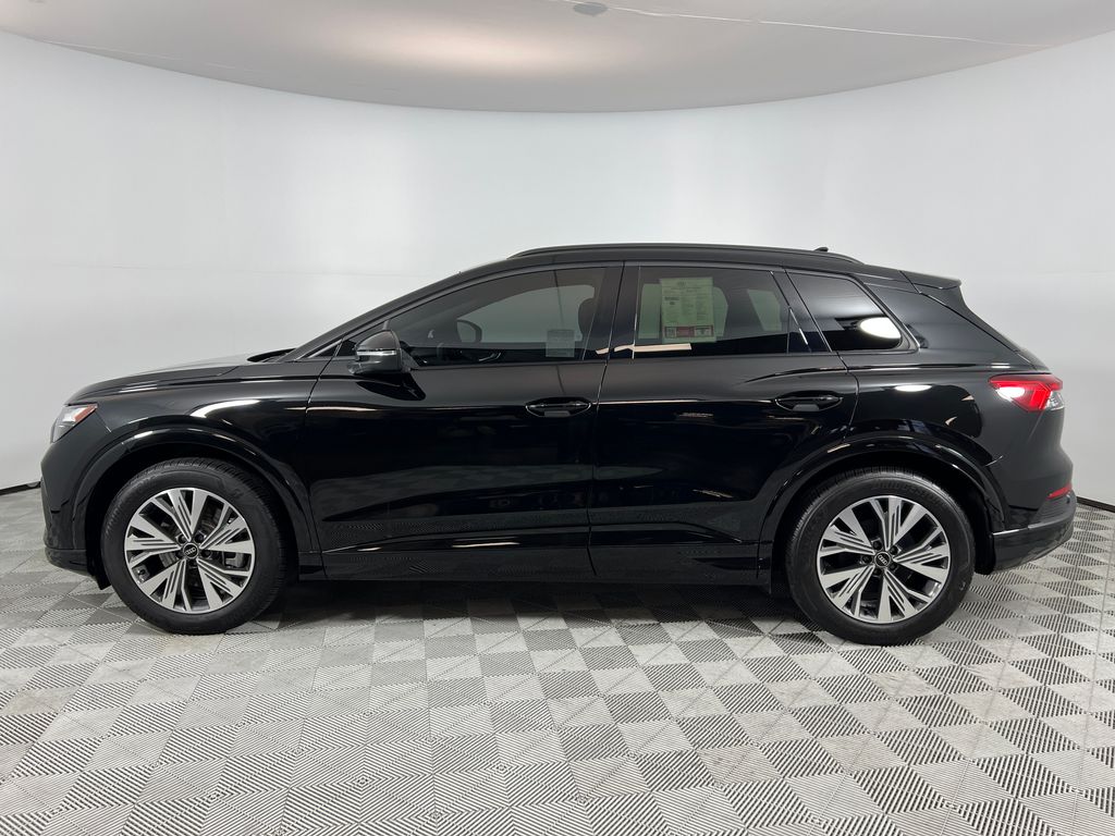 Used 2025 Audi Q4 e-tron Premium with VIN WA1A5BFZ4SP015631 for sale in Austin, TX