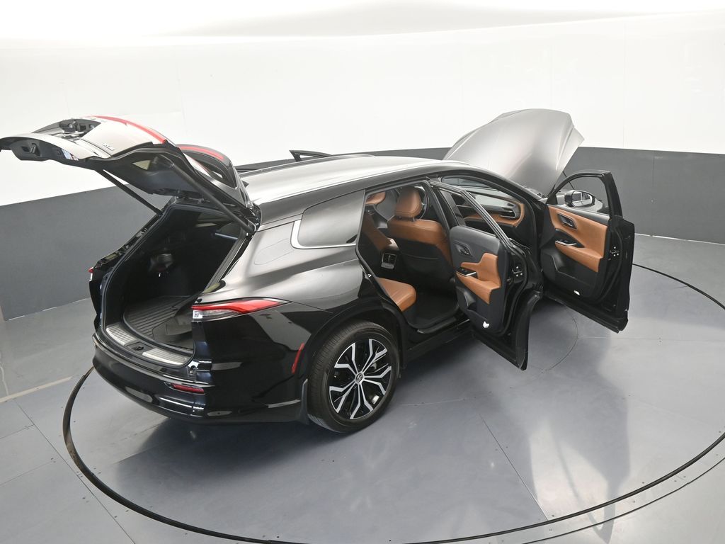 Used 2025 Black Toyota XLE image 74