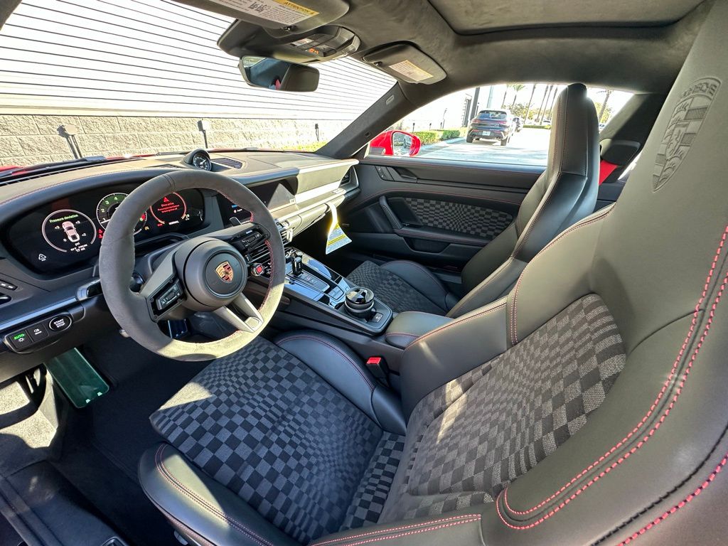 Thumbnail: 2026 Porsche 911 - 4