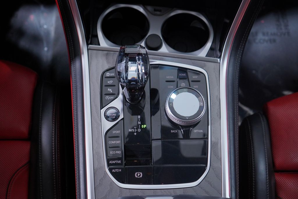 Thumbnail: 2024 BMW 8 Series - 14