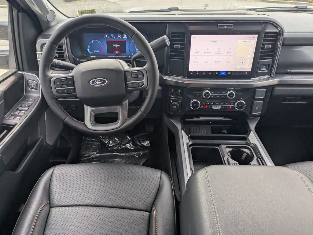 2025 Ford F-550 Chassis LARIAT