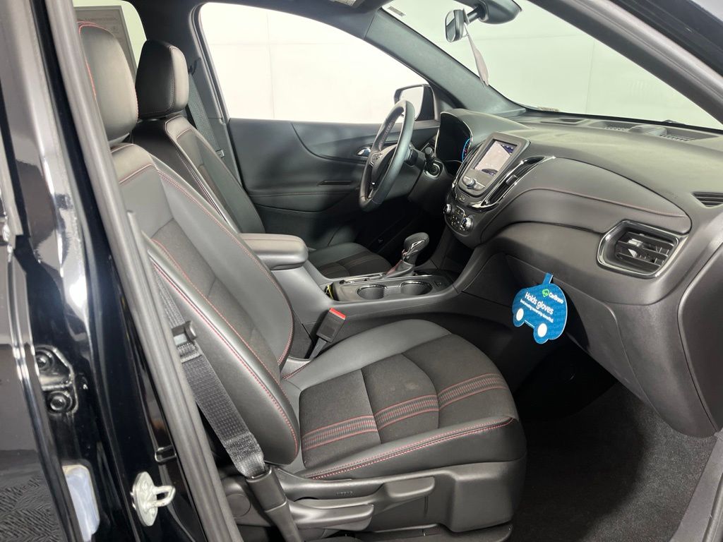 Thumbnail: 2024 Chevrolet Equinox - 4