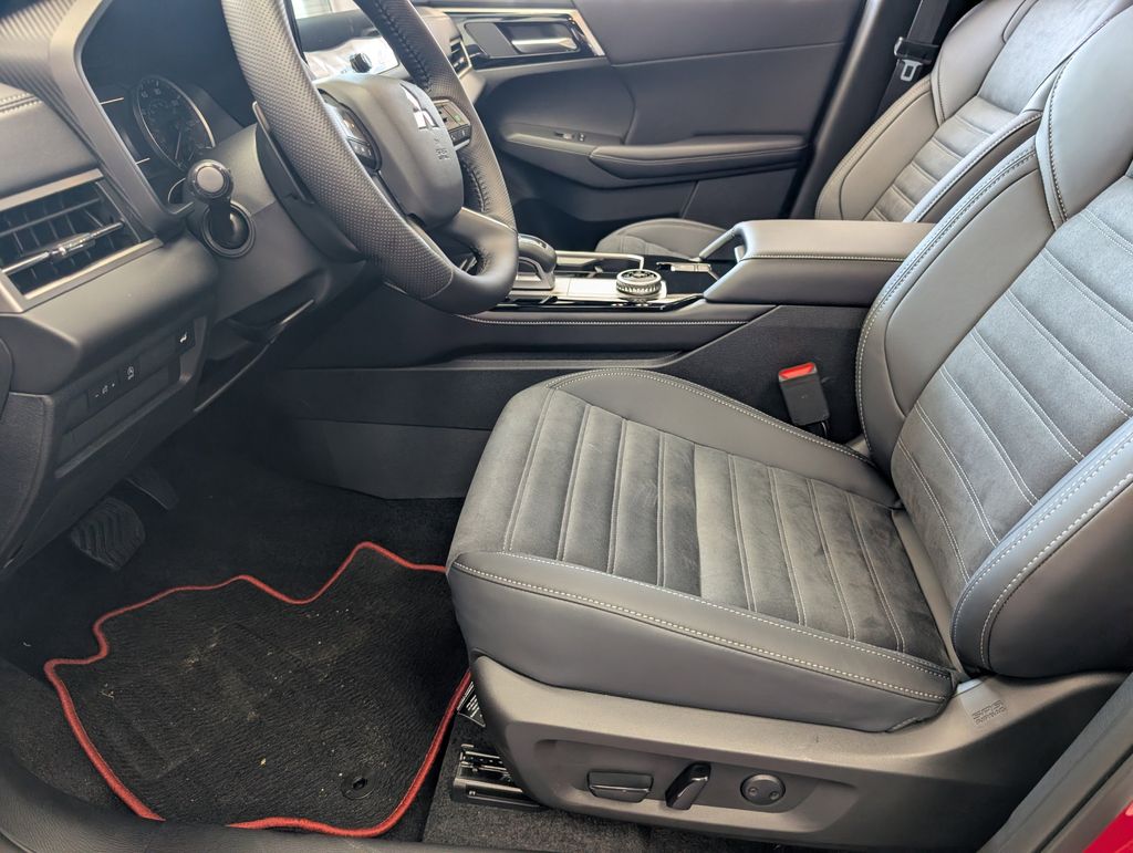 New 2026 Mitsubishi Outlander SUV