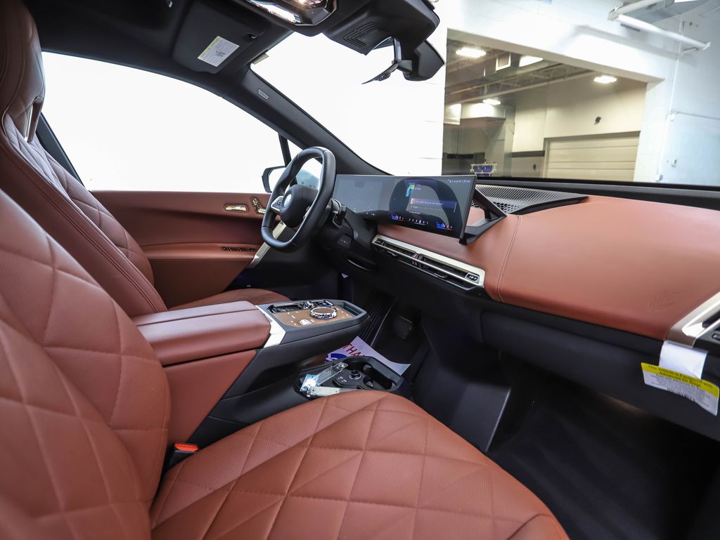 Thumbnail: 2024 BMW iX - 30