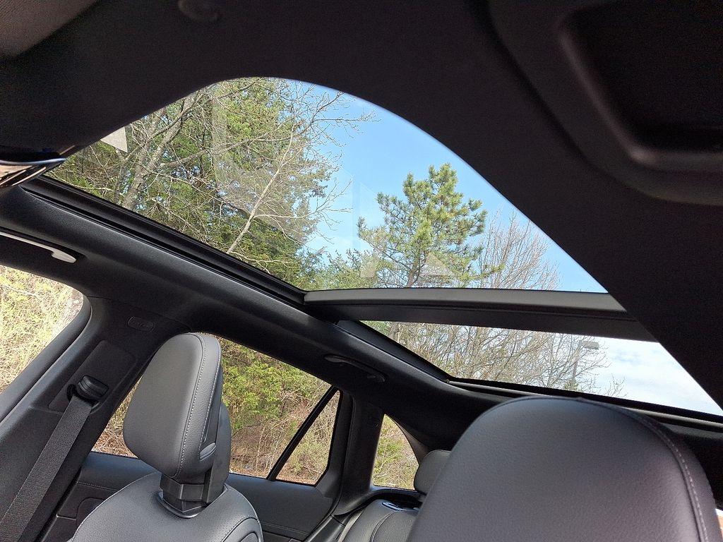 Thumbnail: 2026 Mercedes-Benz GLC - 14