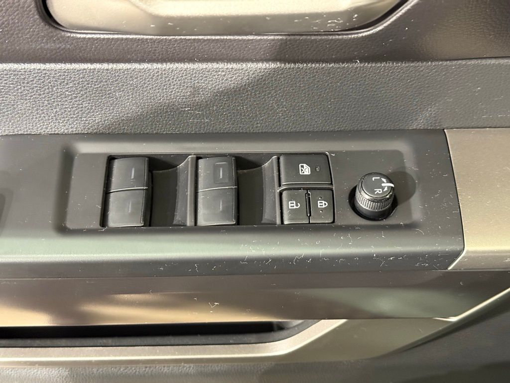 Thumbnail: 2024 Toyota Tundra - 15