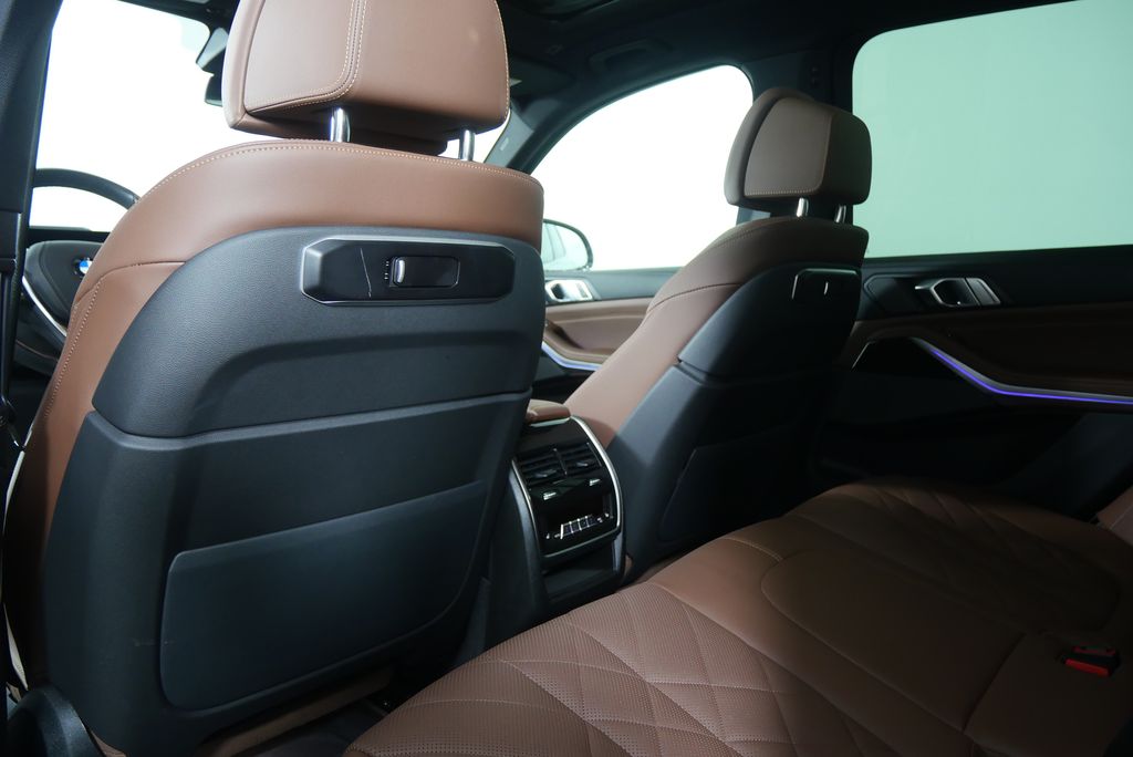 Thumbnail: 2025 BMW X5 - 18